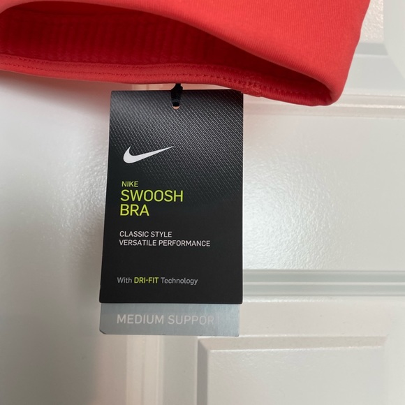 Nike XS sports bra - Picture 4 of 4